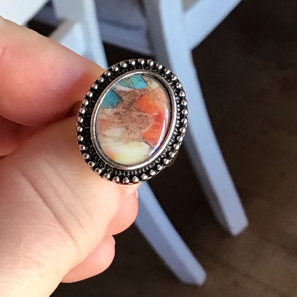 NWOT 1pc Fashion Colorful Bohemian Resin Statement Ring Size 9 - Picture 6 of 9